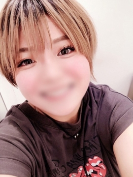 椿　なみ